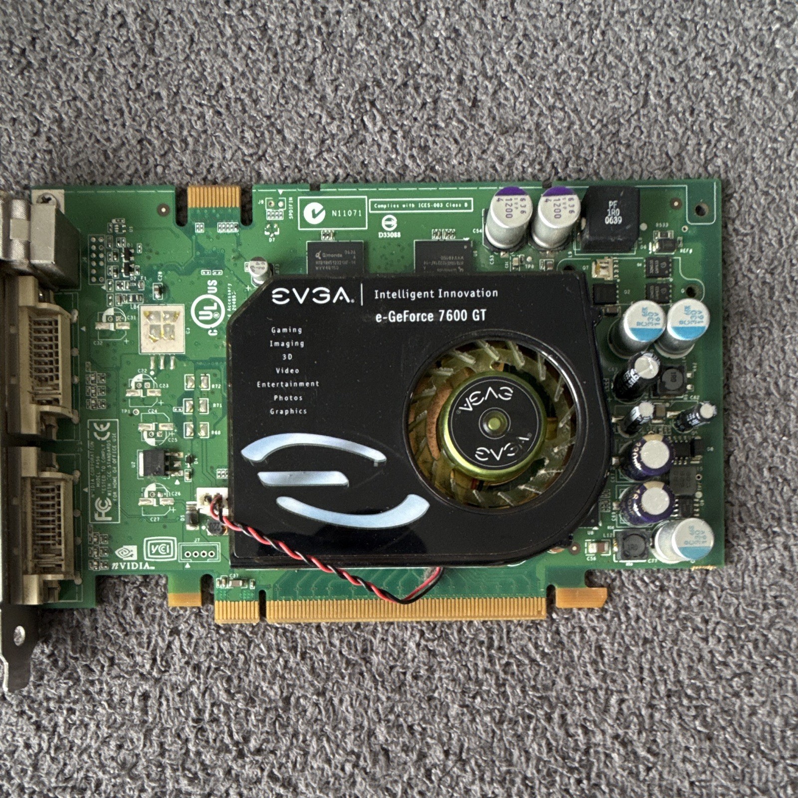 EVGA NVIDIA GeForce 7600 GT 256MB PCI Express x16 Graphics Card DVI S-Video
