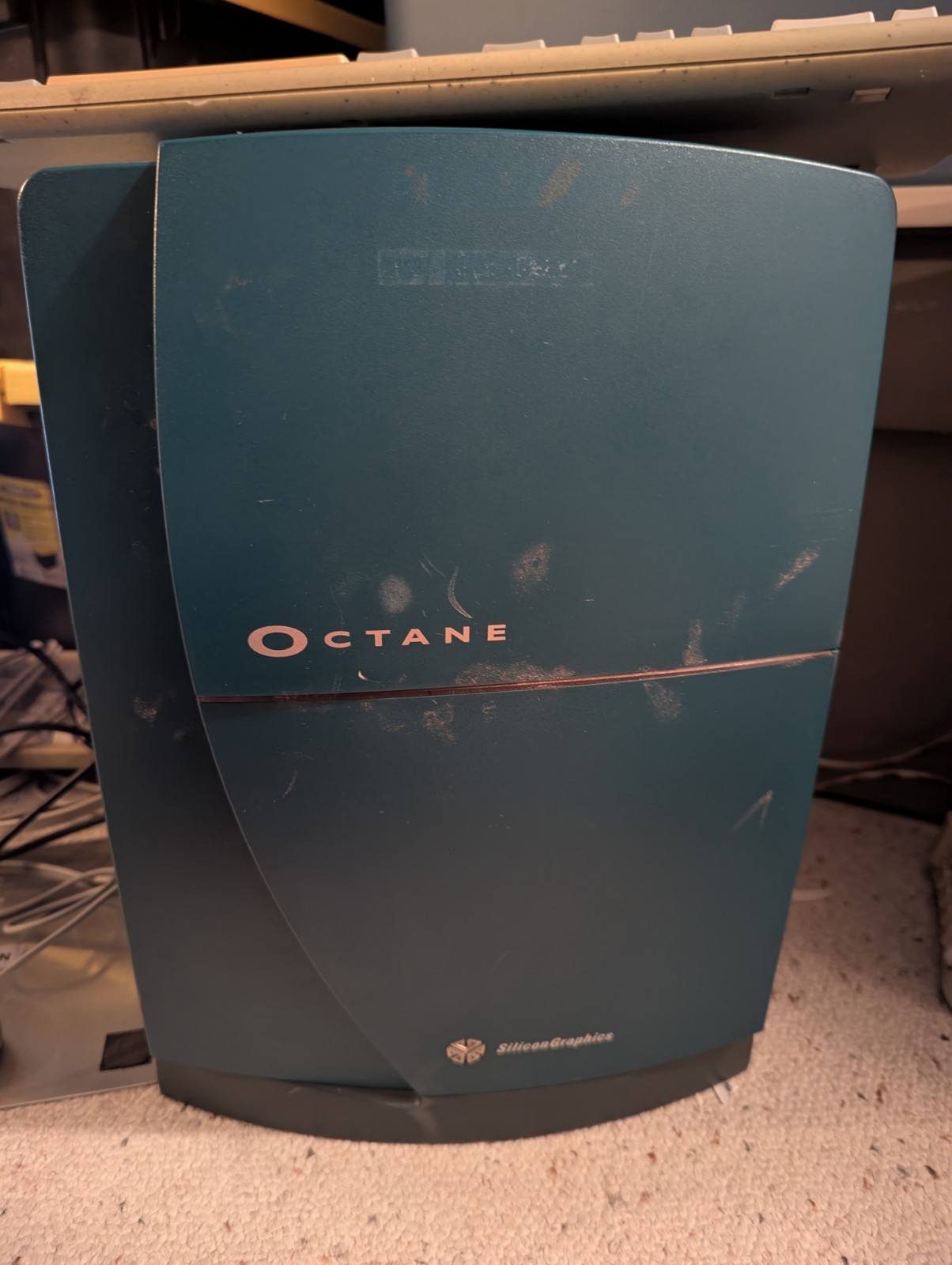 Vintage SGI Silicon Graphics Octane CMNB015ANF175 – Powers Up: AS-IS