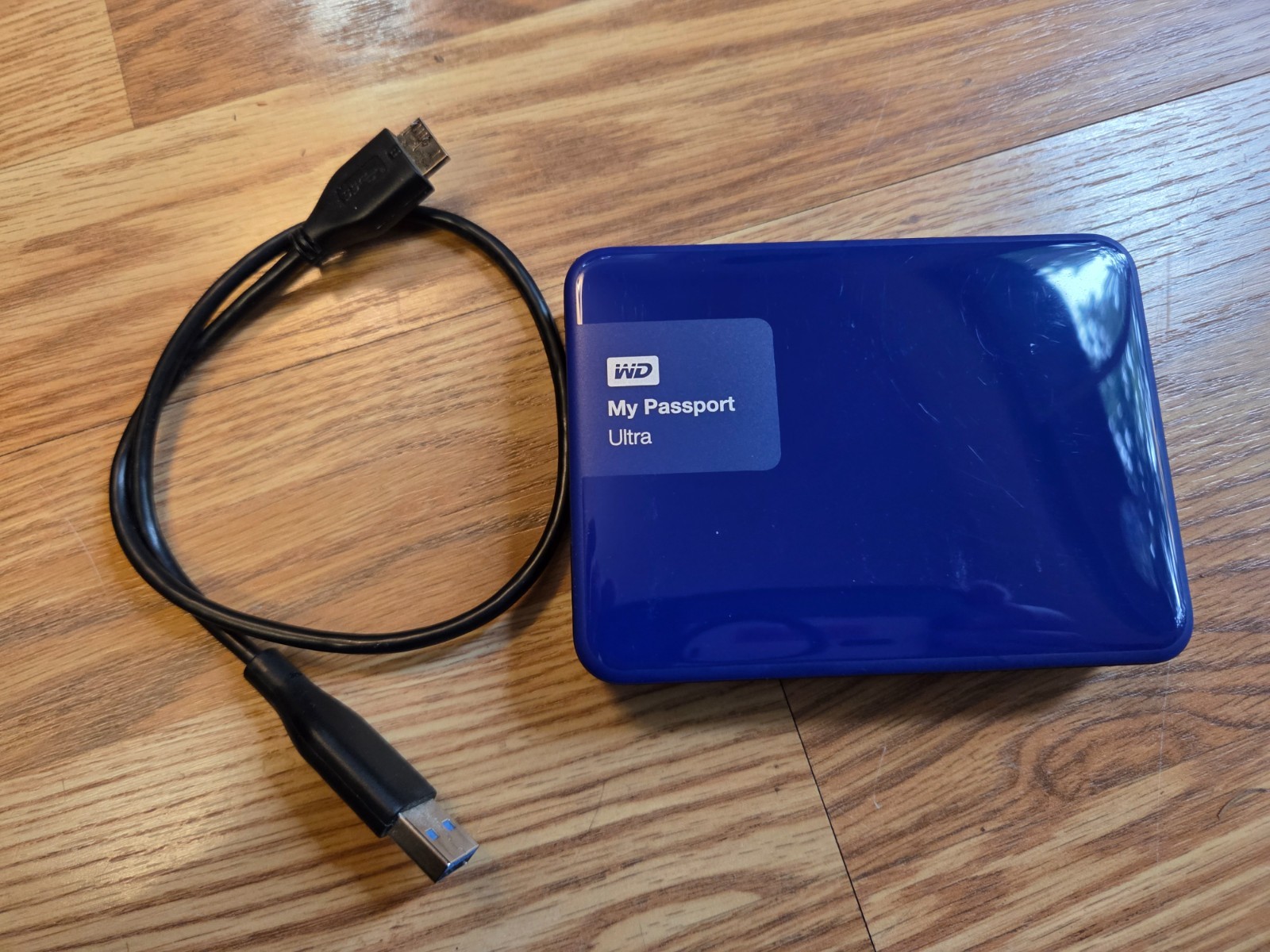 WD Western Digital 2TB My Passport Ultra USB HDD Hard Drive WDBBKD0020BBL-05