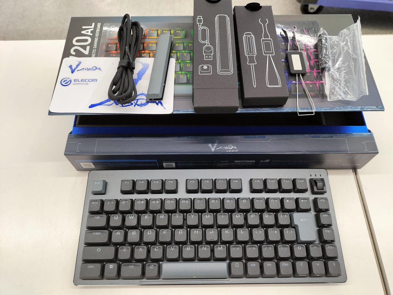 ELECOM TK-VK720ALBK Keyboard