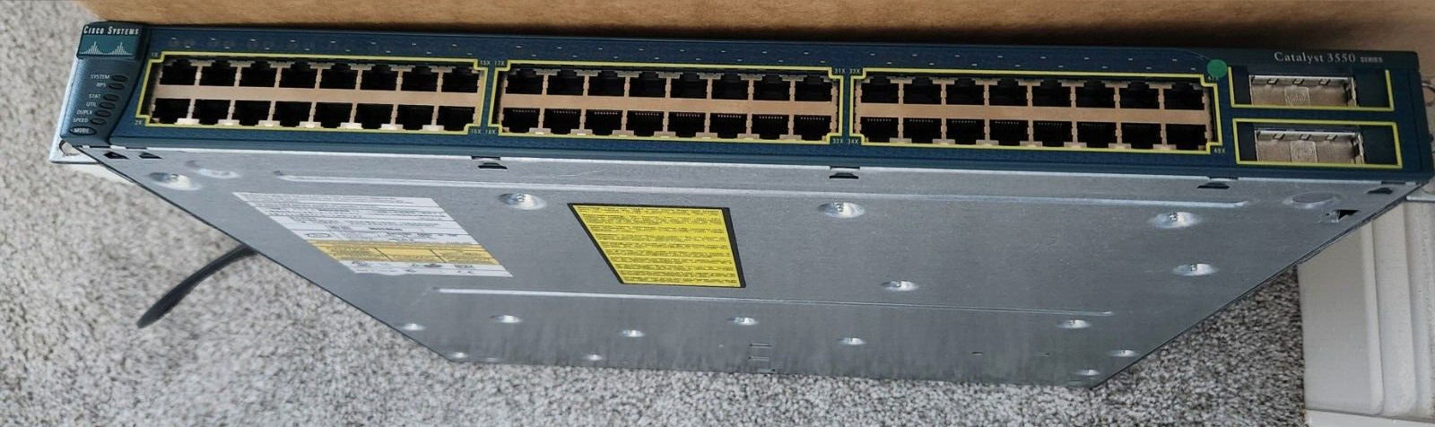 Cisco  Catalyst (WS-C3550-48-EMI) 48-Ports External Switch Managed stackable