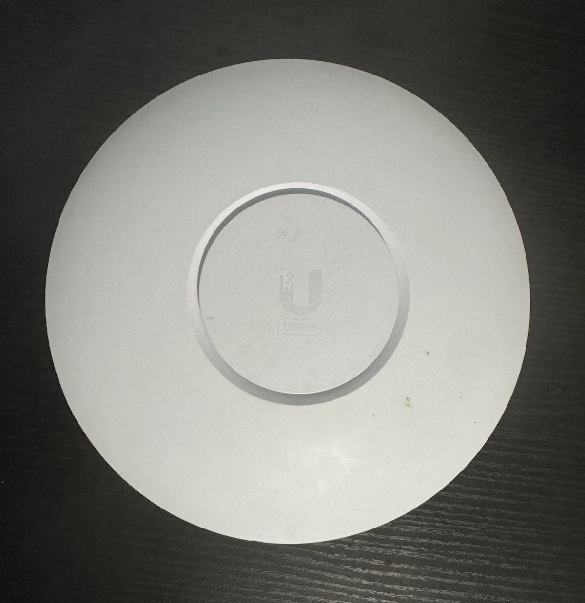 Ubiquiti Networks UniFi 6 Professional Wireless Access Point w/ Mounting Plate