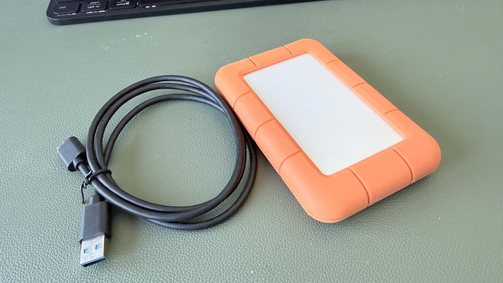 Lacie Rugged Mini 1Tb USB External Hard Drive RUGU3M2 Tested. Working.