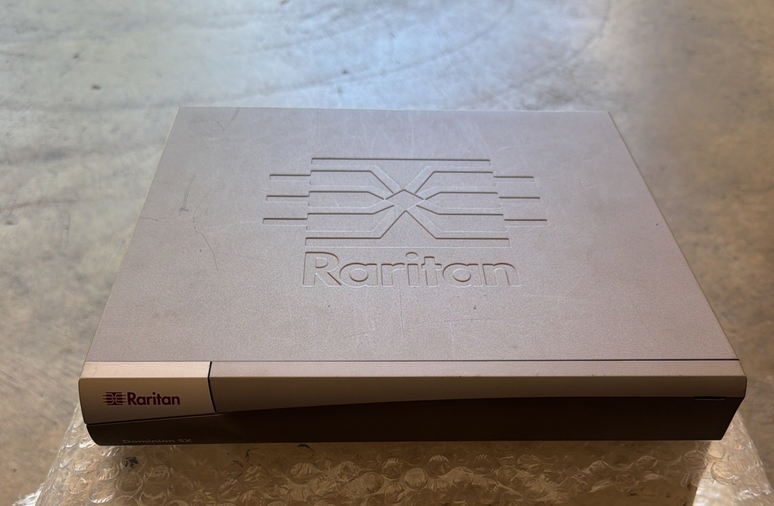 Raritan Dominion SX DSX4 - 4x port RJ45 Serial Console Server