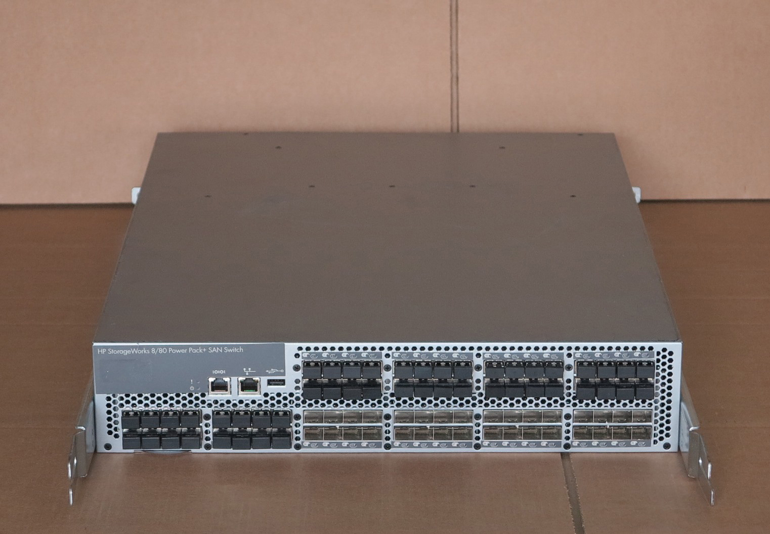 HP Storageworks 8/80 AM872A 8Gbps 48 Ports Active SAN Fibre Switch 492297-001