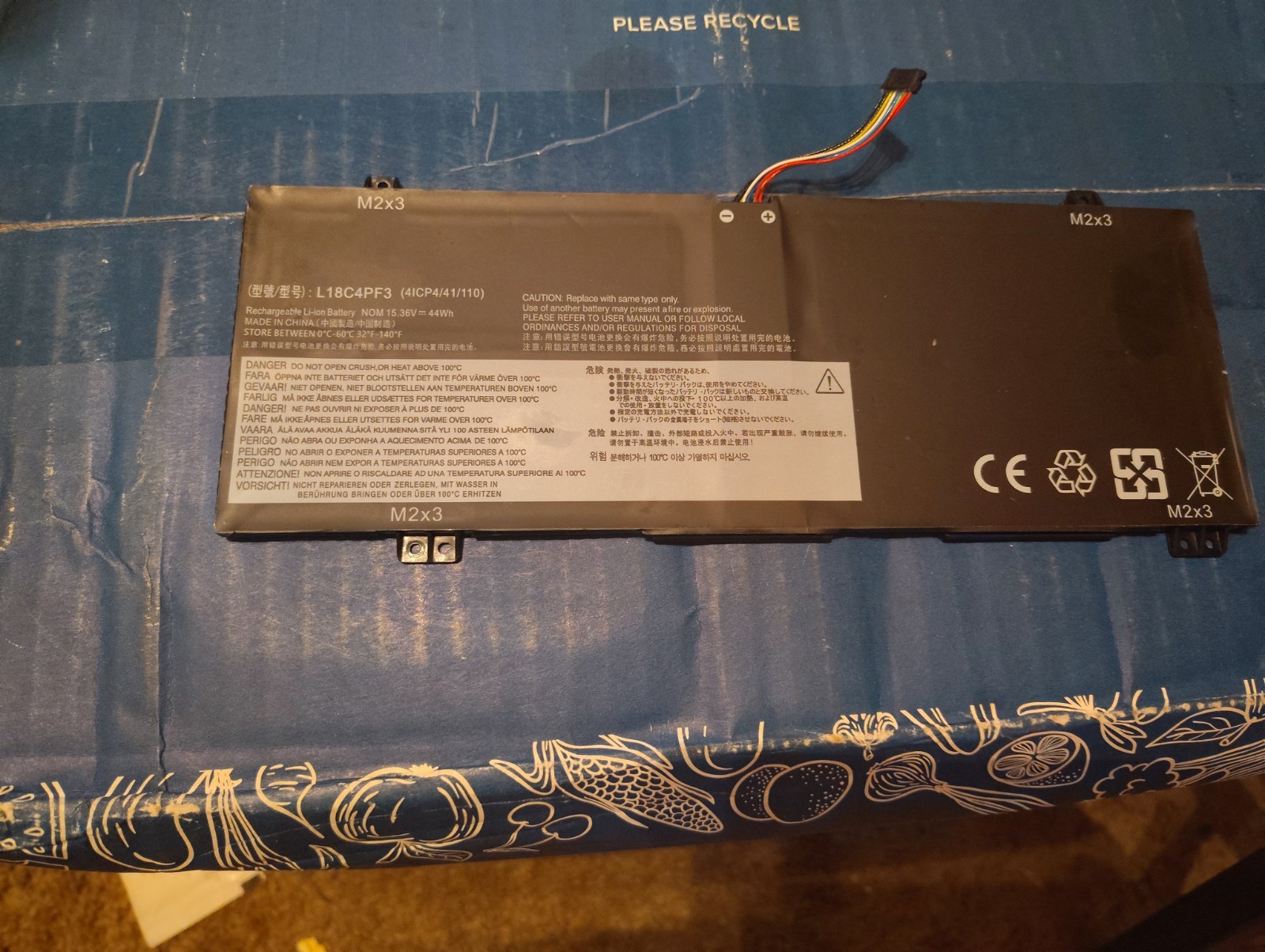  L18M4PF3 Laptop Battery 2965mAh, 45Wh , 15.36V - Black