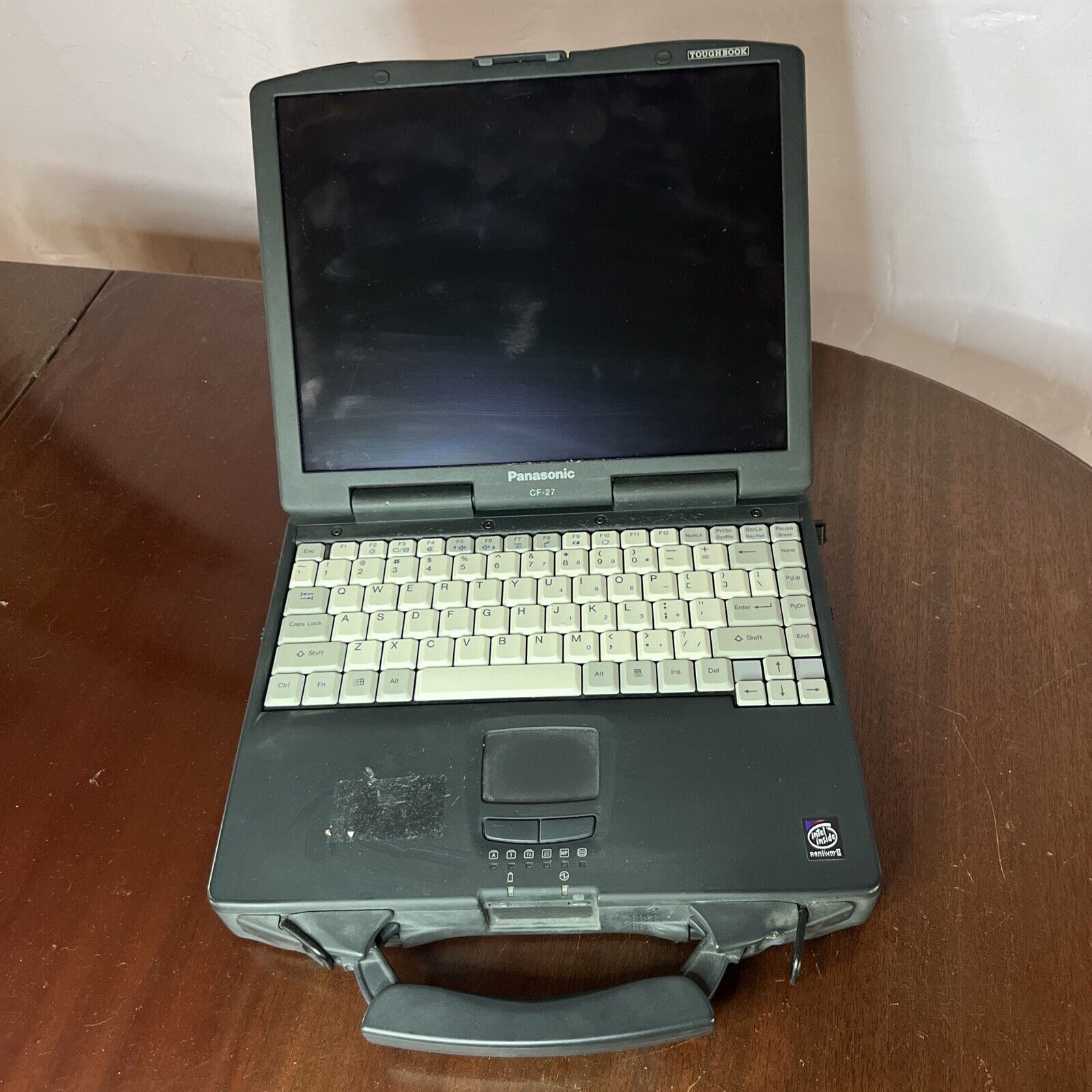Vintage Panasonic Toughbook CF-27 Laptop Intel PII Floppy disk drive