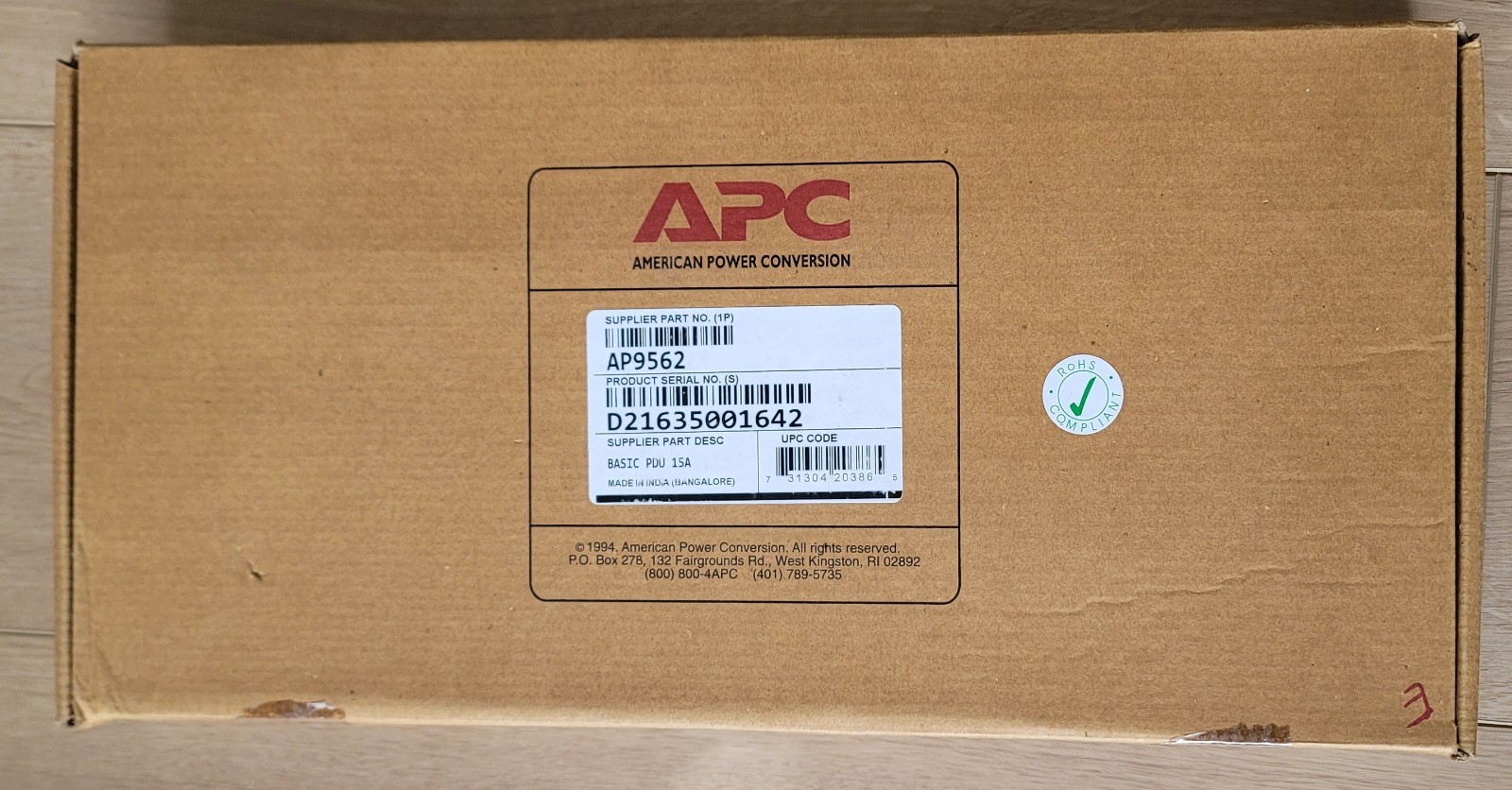 NEW - APC AP9562 , Rack Power Distribution Unit, 120V, 15A