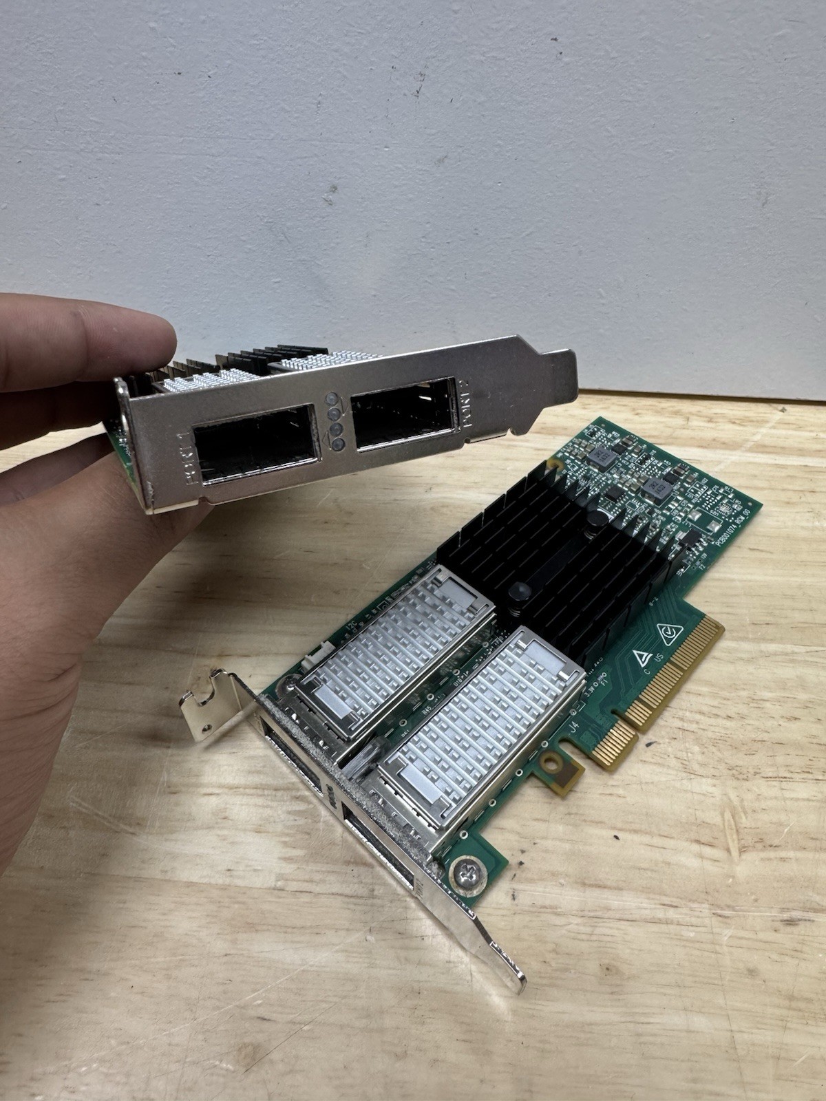Fujitsu CA05954-2102 A3C40136900 2-Port FDR 54G QSFP+ Infiniband HCA [PT819]