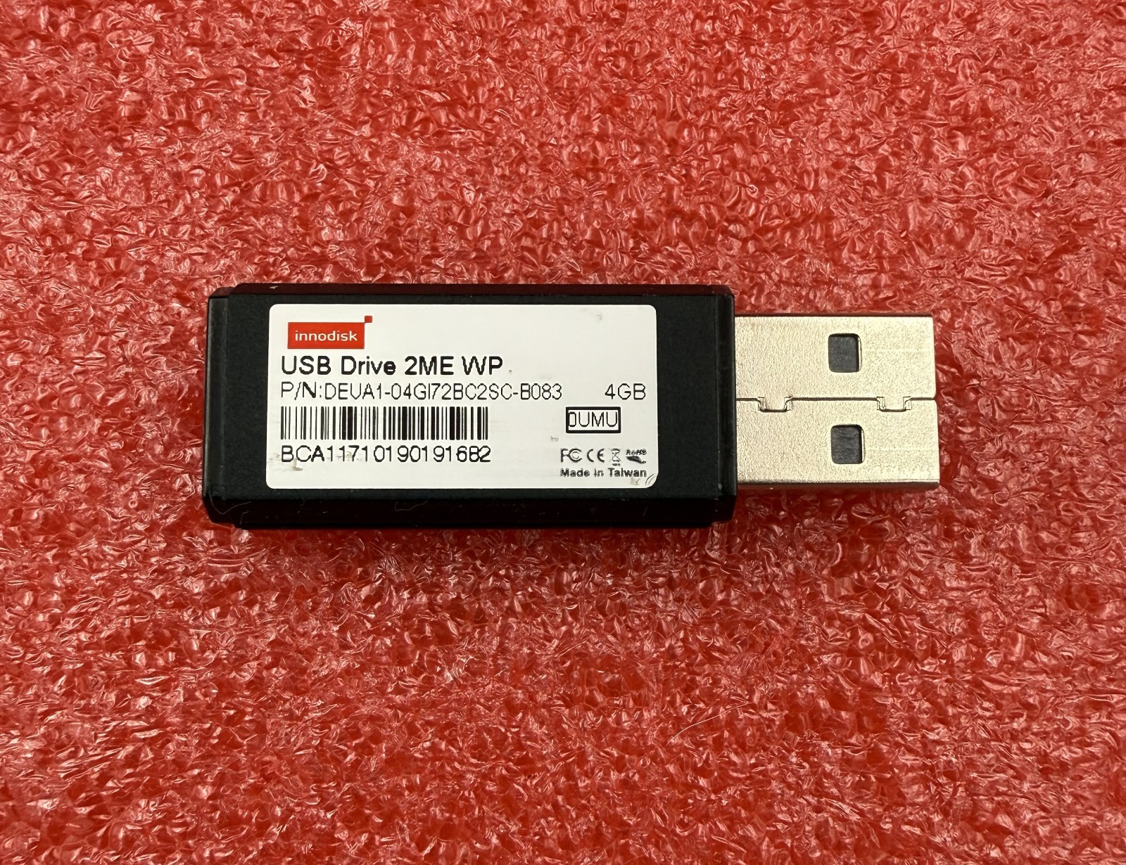 Innodisk Industrial 2ME 4GB USB Drive (Operating temp 0°C ~ +70°C) DEUA1-04GI72B