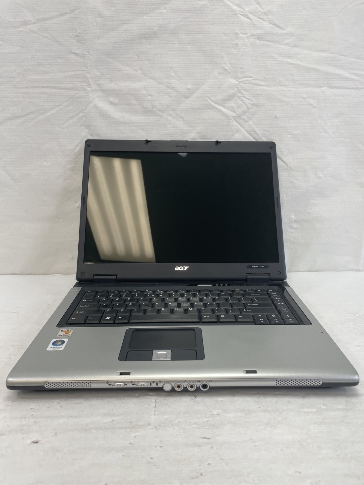 Retro Acer Aspire 5100-3357 15.4" AMD Turion 64 2.2GHz 2.5GB RAM 120GB HDD Win7
