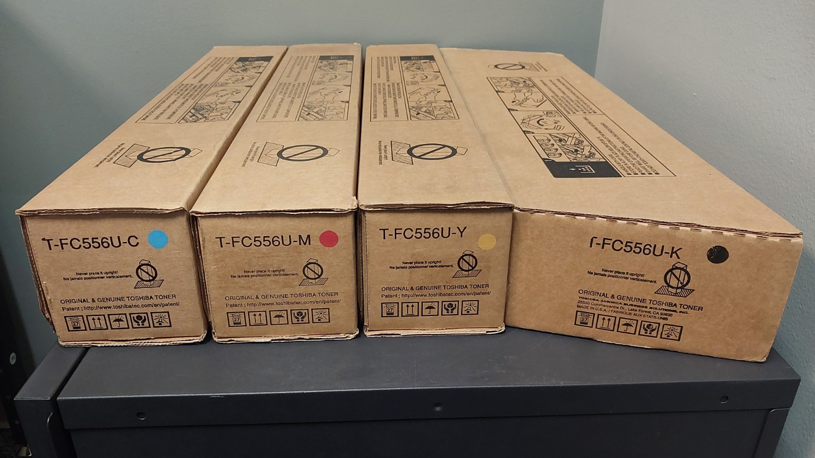 (Full Set) New OEM Toshiba Toners T-FC556U-K, T-FC556U-C, T-FC556U-M, T-FC556U-Y