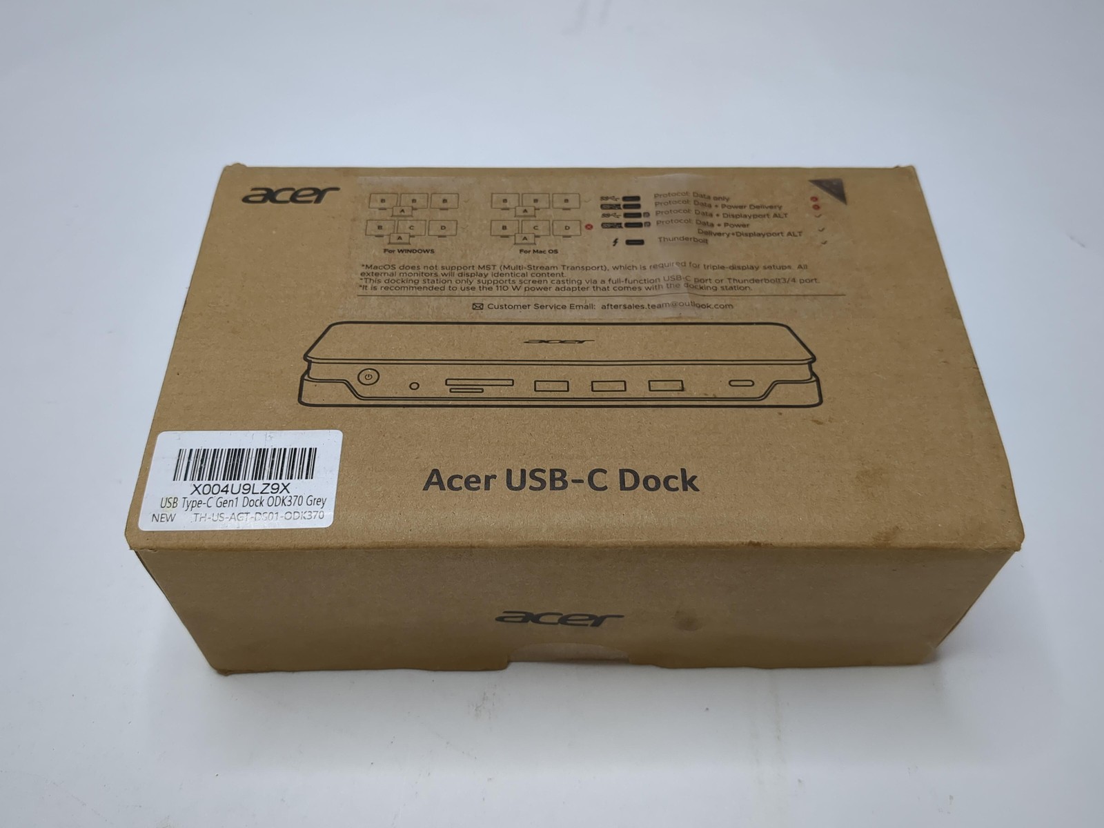 Acer 13-in-1 Laptop Docking Station, USB-C 3 Display Docking (2 HDMI+1 DP)