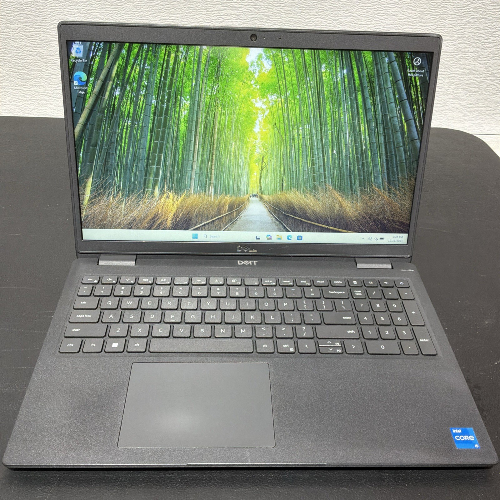 Dell Latitude 3520 15.6" i5-1135G7 8GB RAM 256GB NVMe Windows 11 Pro READ N016