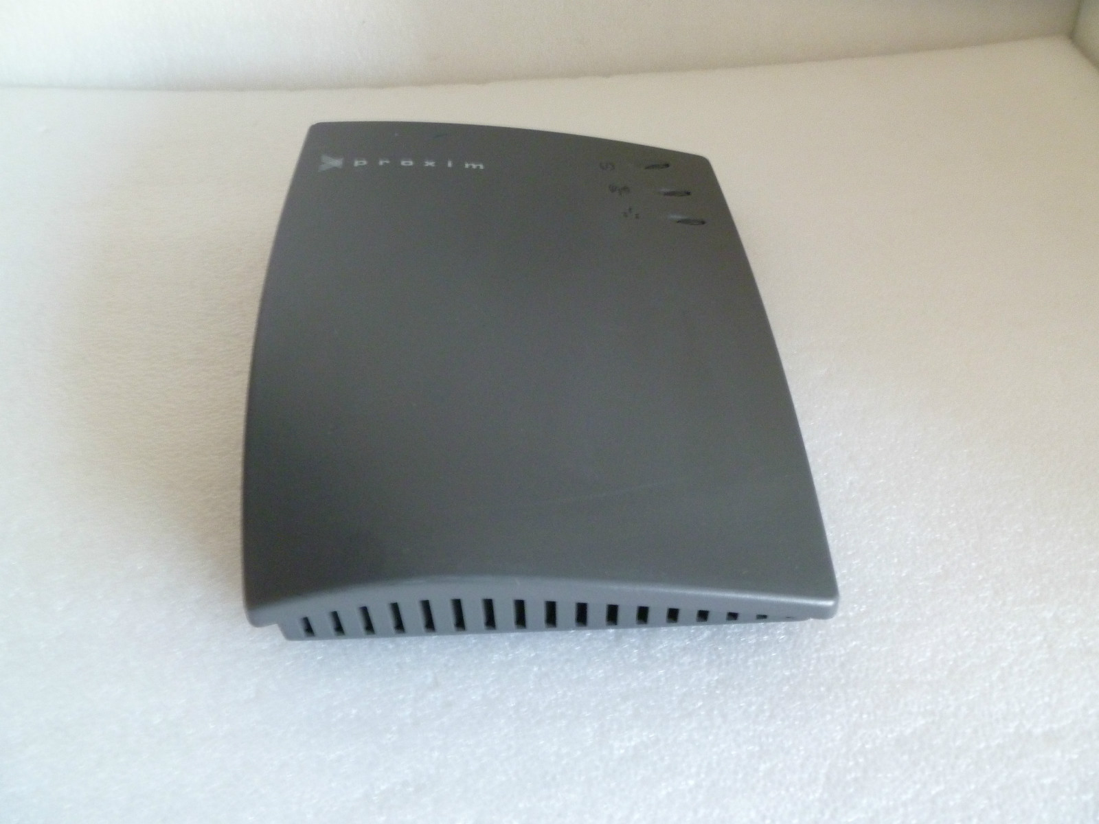 Proxim Stratum MP Multipoint Wireless Bridge (MP-2000) 12 mile range 8600.0259 