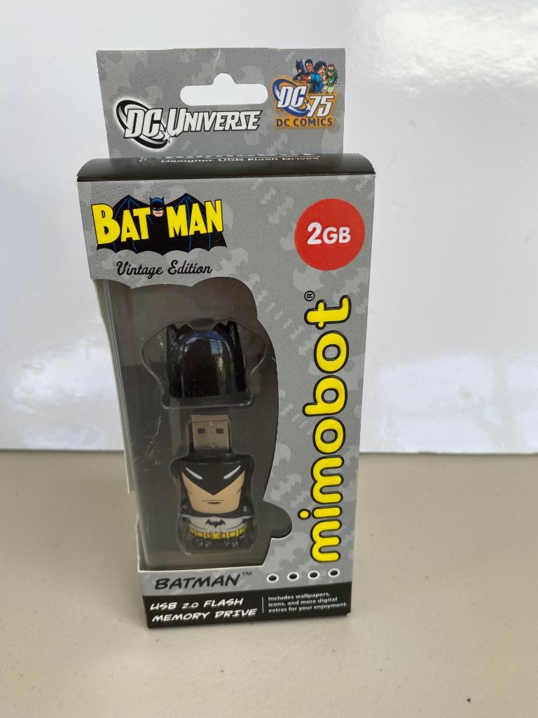 Mimobot 2GB USB FLash Drive Batman Dc Universe Vintage Edition NIP NEW