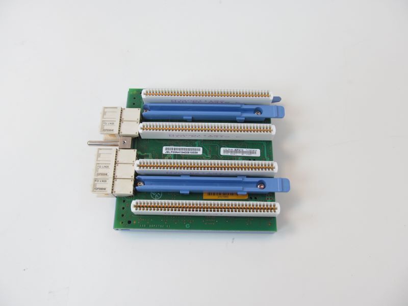 IBM 03N5998 U320 Ultra320 SCSI 4-Pack Disc Drive Backplane yz