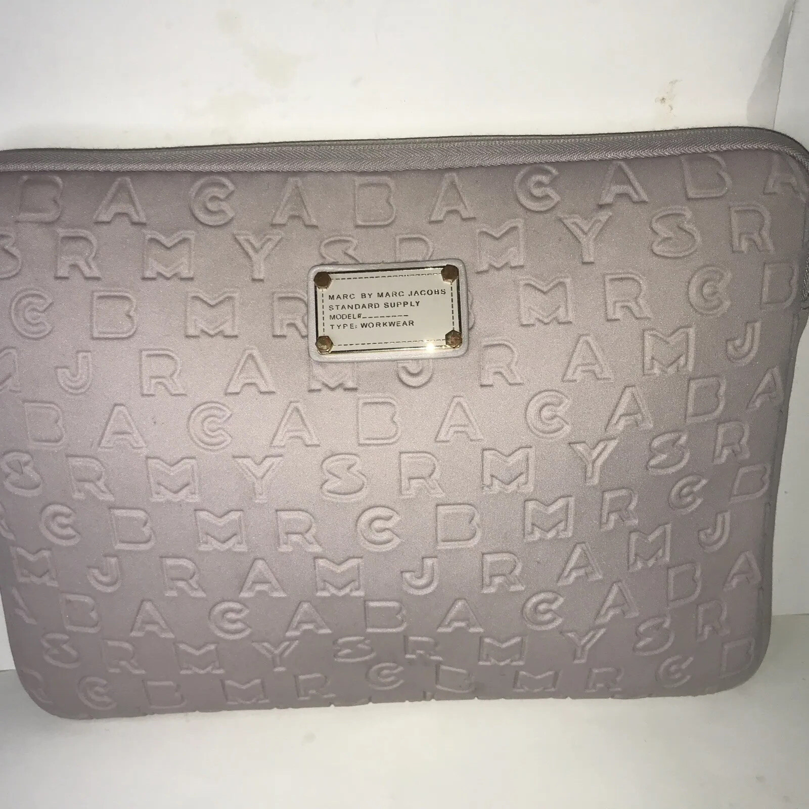 Marc By Marc Jacobs Neoprene Laptop Sleeve Bag Case Light Purple/ lilac