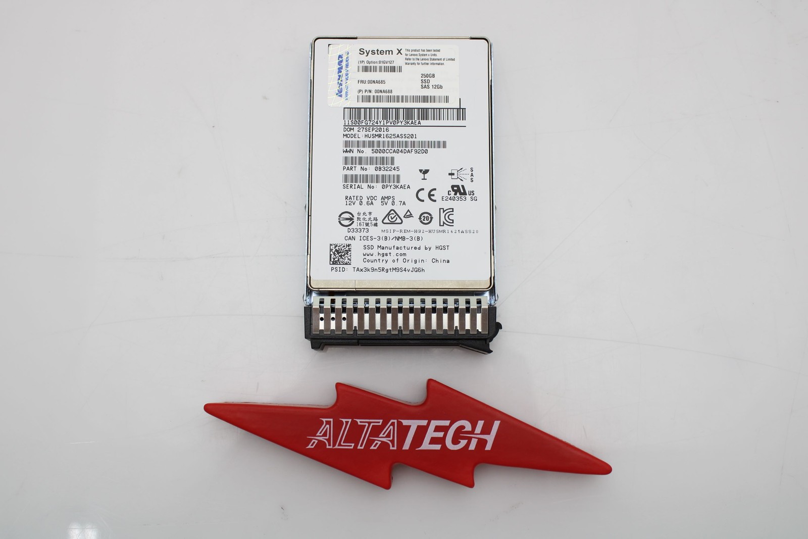 Lenovo 00NA685 250GB 12G SAS 2.5" G3HS SSD