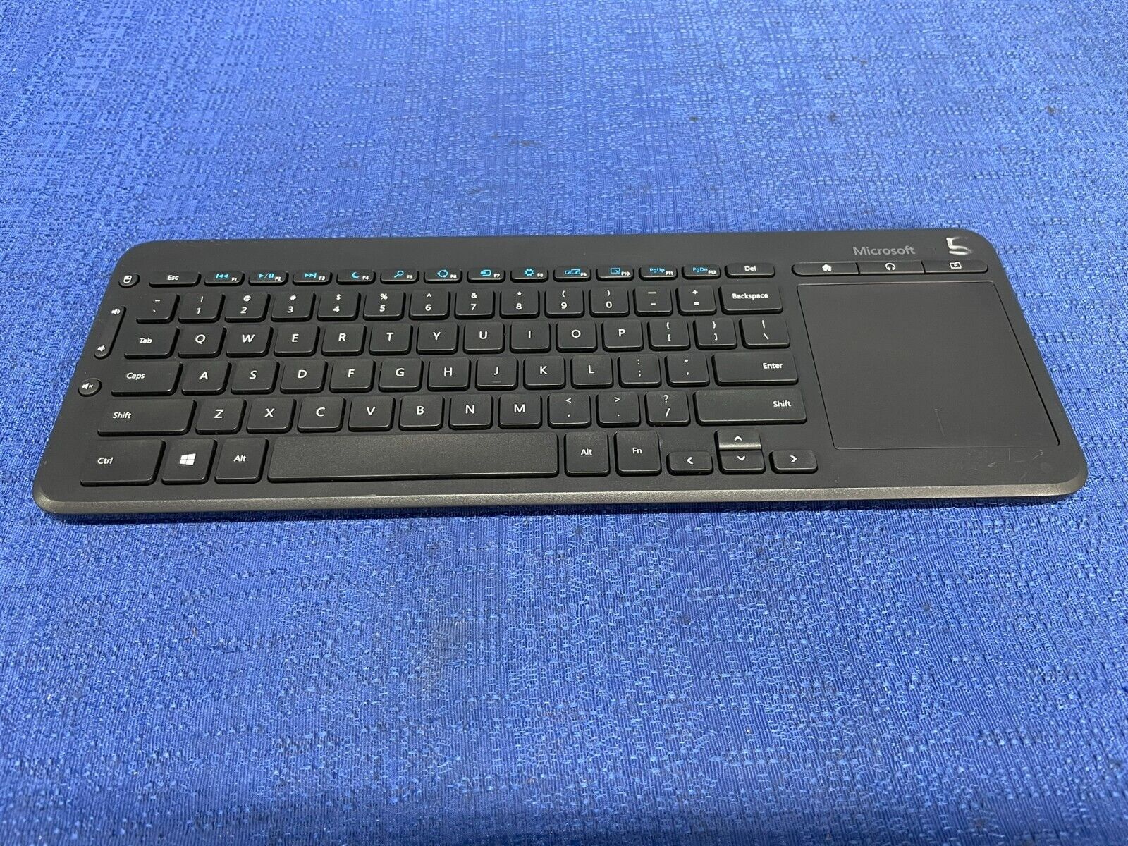 Microsoft - All-In-One Media Wireless Keyboard w/ Dongle + Track Pad Model 1632