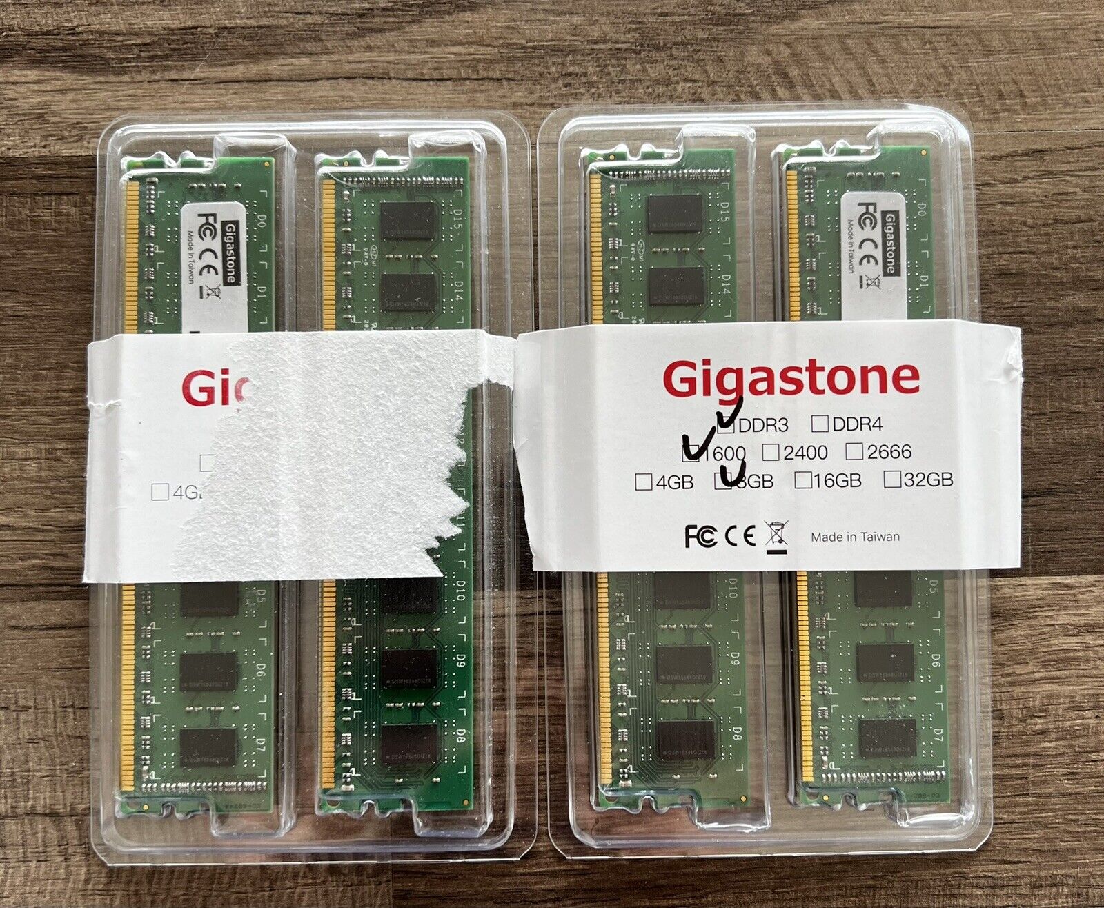 [Memory DDR3] Gigastone Desktop Memory DDR3 8GBX4 (32GB) DDR3-1600MHZ PC3-128 B