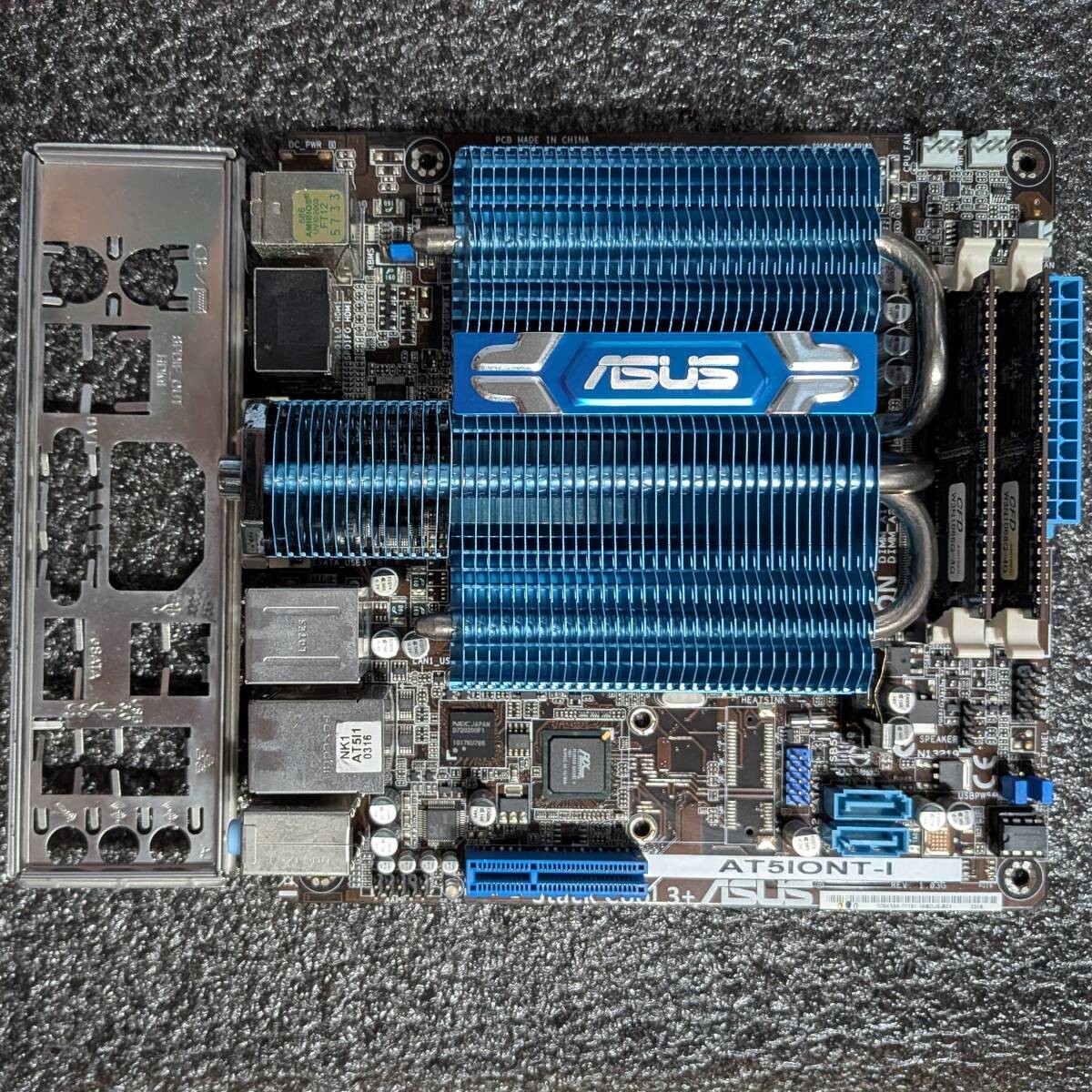 ASUS AT5IONT-I Motherboard with 8GB Memory CPU Integrated Tested
