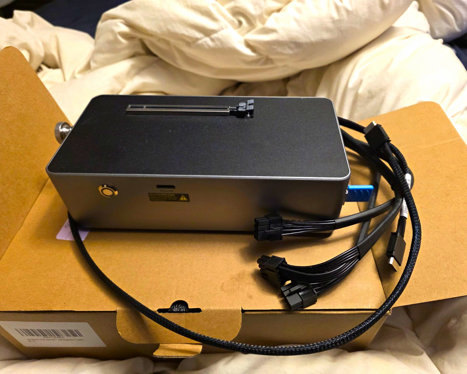 AOOSTAR AG01 External GPU Docking Station, Built-in 800W Power Supply.