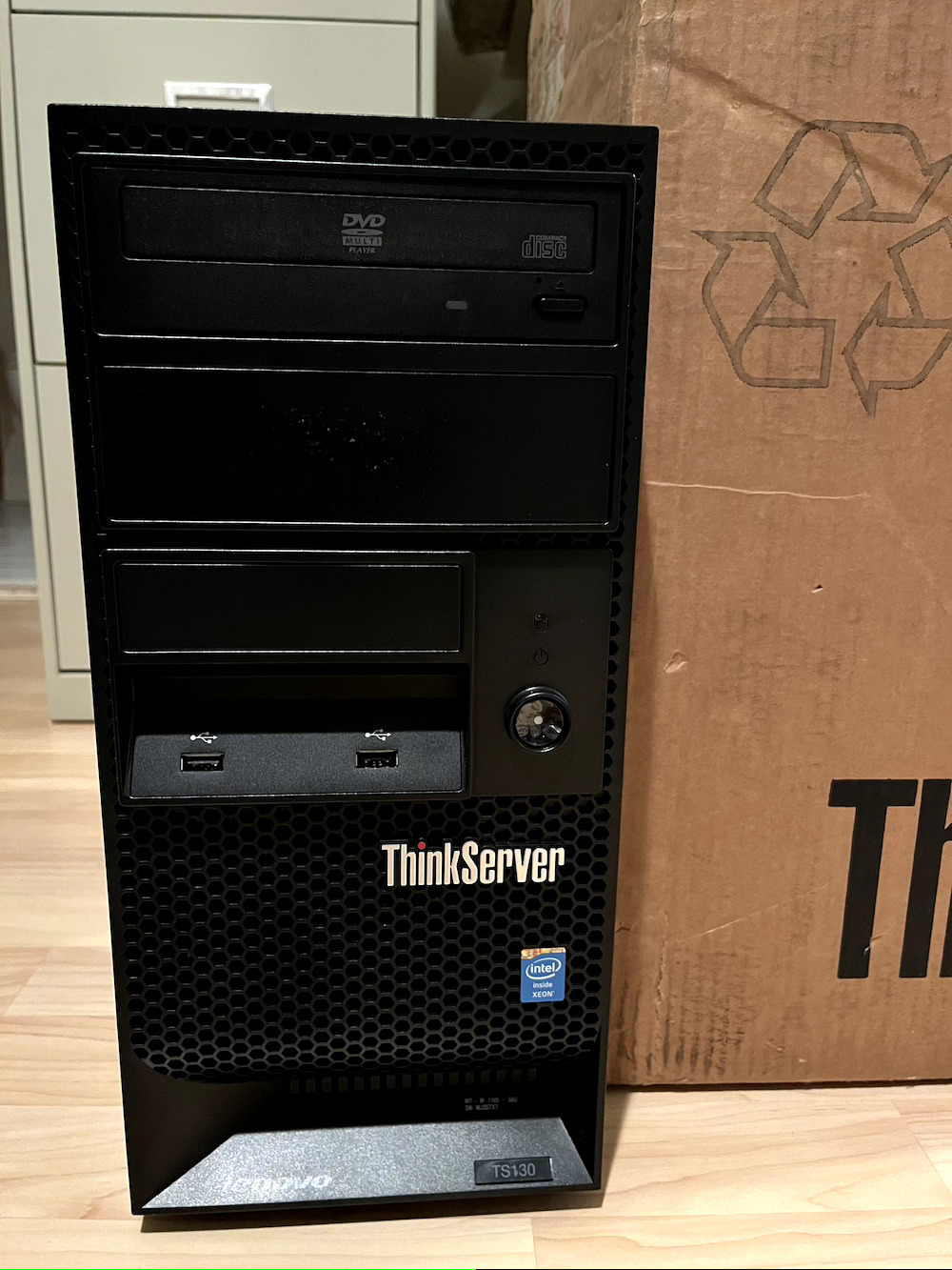 Lenovo ThinkServer TS130 Xeon E3-1225v2 3.20GHZ 20GB 2TB HDD 250GB SSD