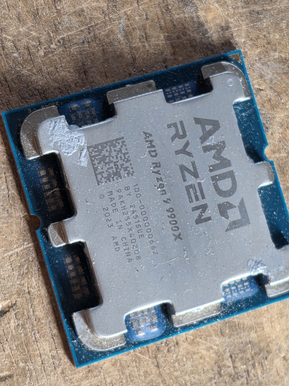 AMD Ryzen 9 9900x 12-Core 24-Thread 4.4 GHz (5.6 GHz Max Boost) Socket AM5