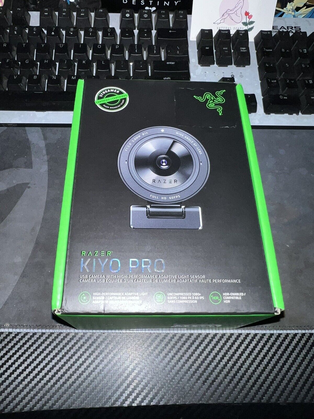 Razer Kiyo Pro Streaming Webcam: 1080p 60FPS - Black (‎RZ19-03640100-R3U1)