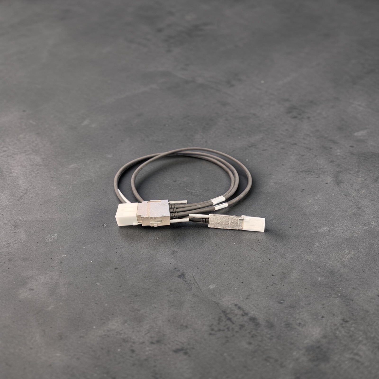 Cisco Stacking Cable 800-40404-01 (STACK-T1-1M V01) for 3850 Series