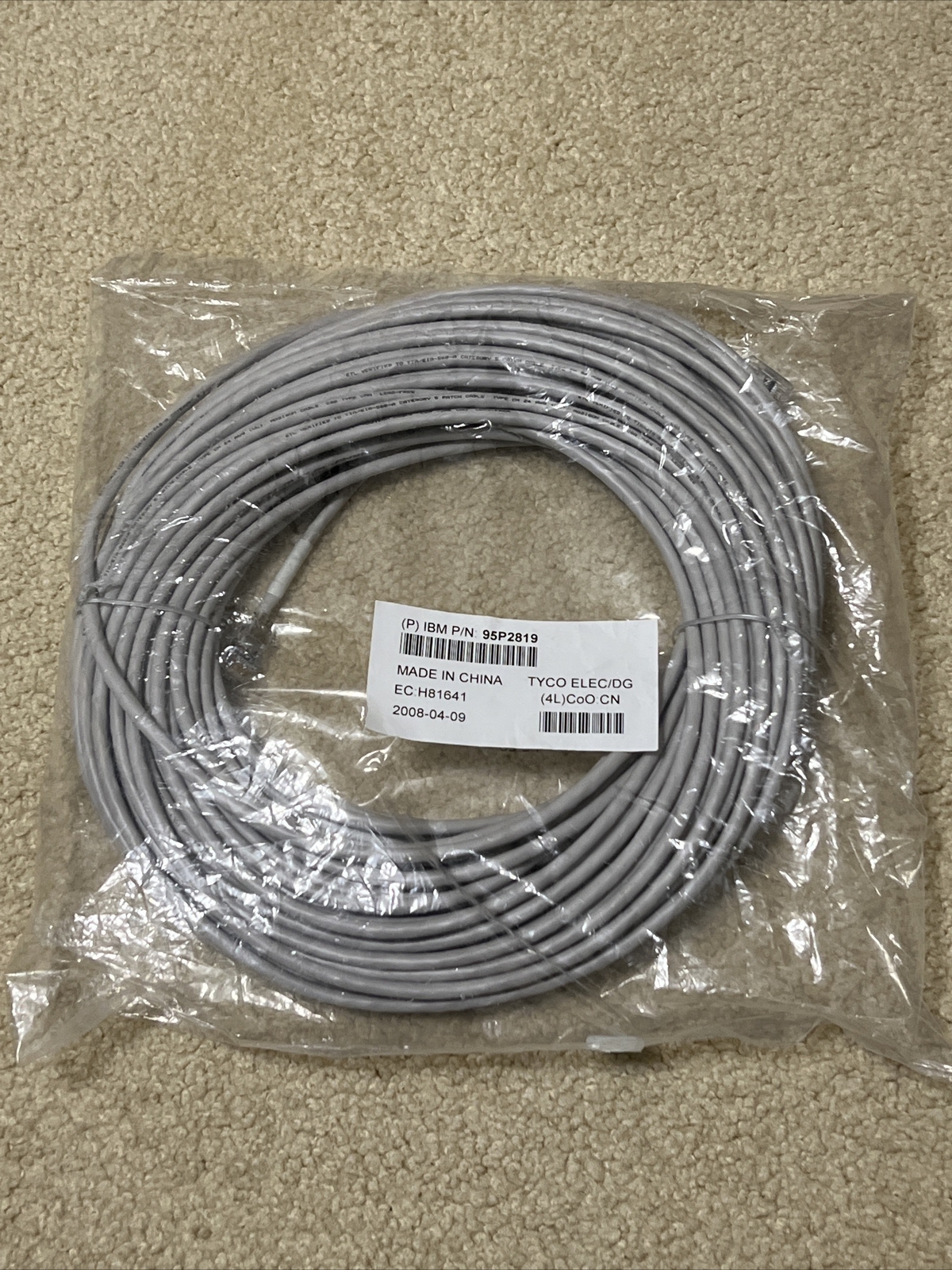 100FT GRAY IBM 95P2819 TYCO ELEC/DG H81641 CM 24AWG ETHERNET PATCH CABLE 