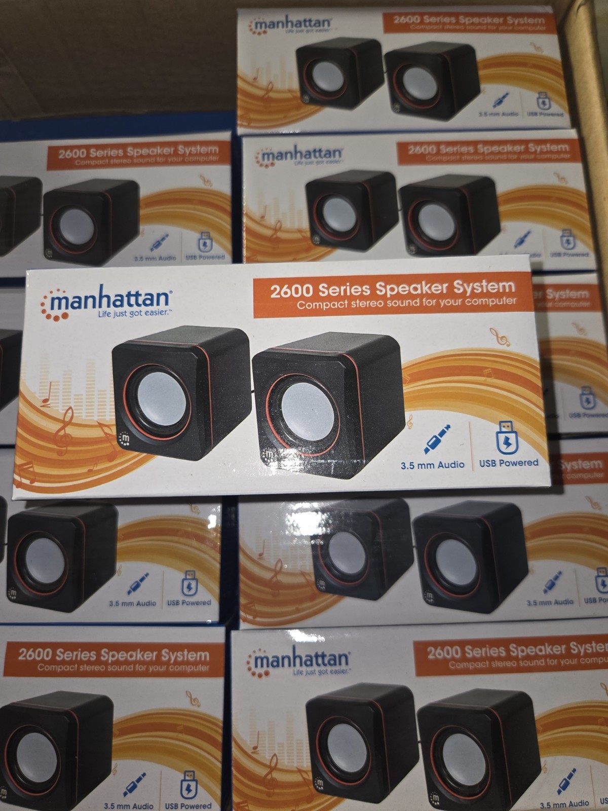 Manhattan 2600 USB Powered Stereo Speaker System - With Volume Control