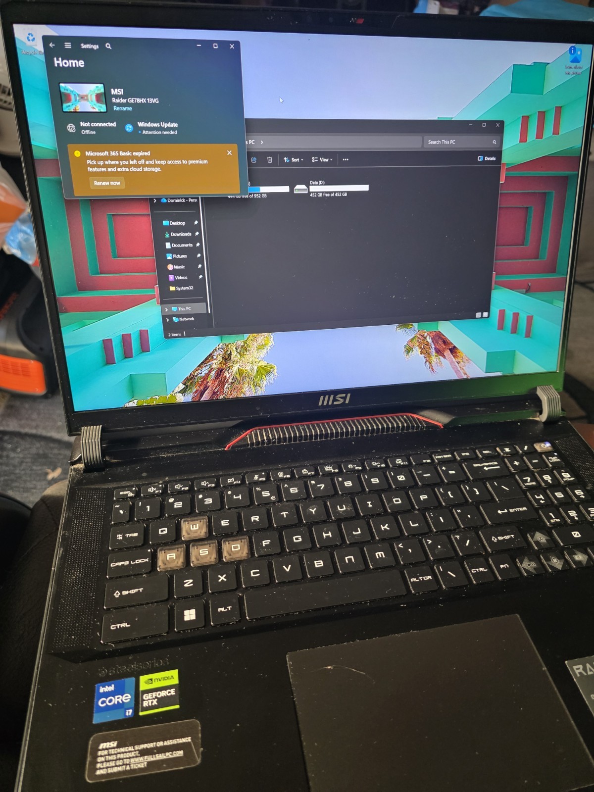 MSI Raider GE78 HX 13V i7-13700HX 16GB 1.40TB SSD RTX 4070 Gaming Laptop