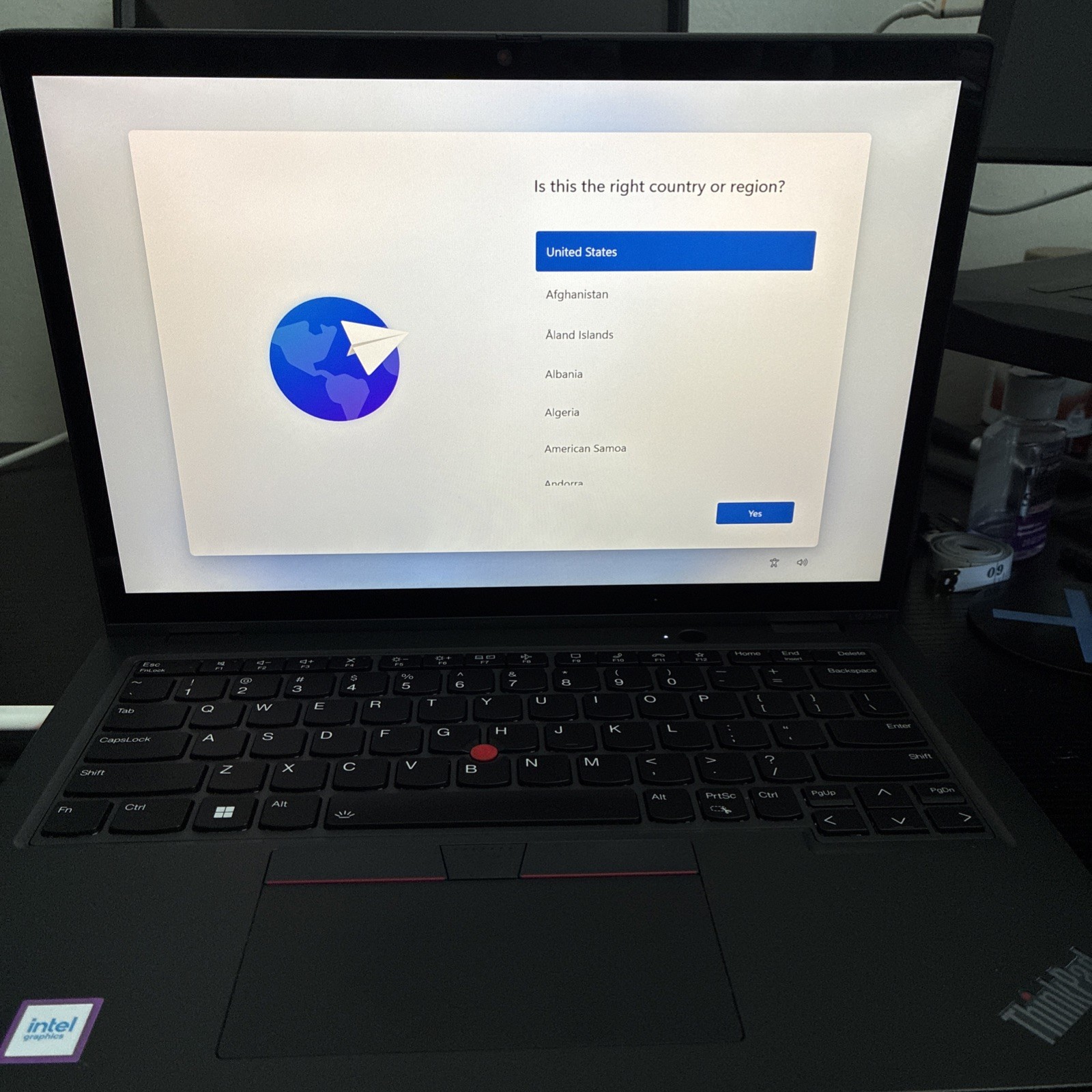 Lenovo - ThinkPad L13 Yoga Gen 5 2-in-1 13.3 in Core Ultra 7 16gb RAM