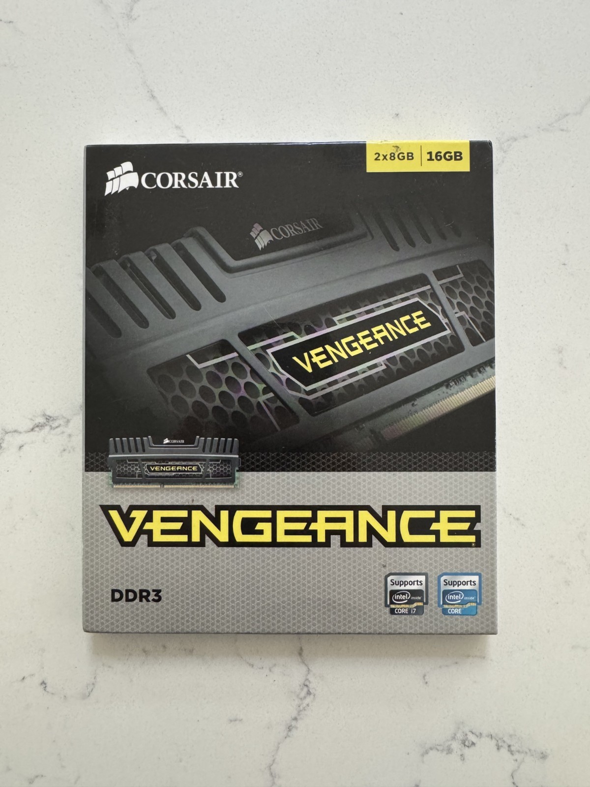 Corsair Vengeance 16GB (2 x 8GB) DDR3 (PC3-12800) Memory CMZ16GX3M2A1600C10