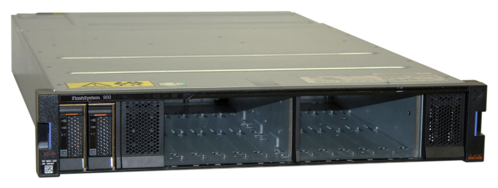 IBM 9843-AE2 FlashSystem 900,16GB RAM, 4* 00DH919 CARDS, NO MICROLATENCY MODULES