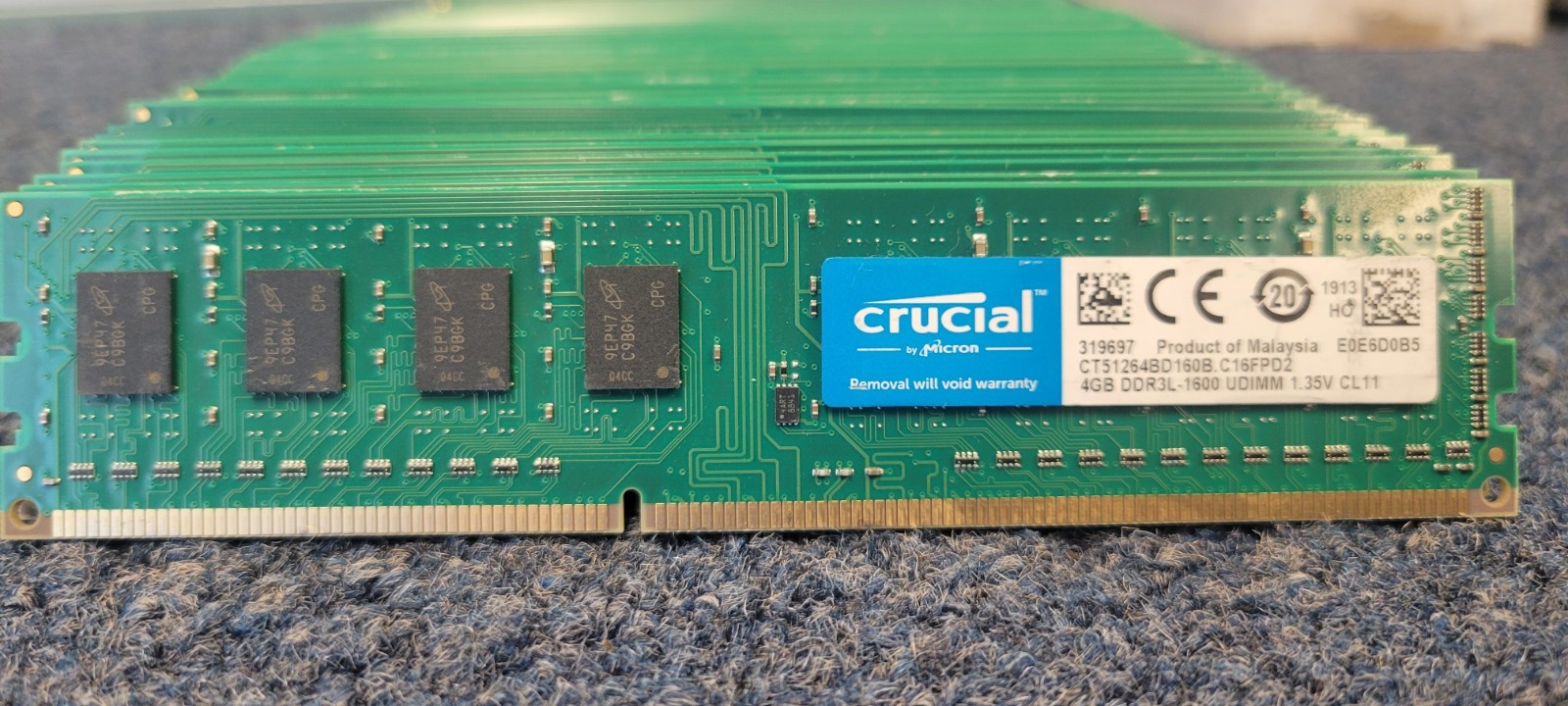 200GB LOT (50 Modules) - Crucial 4GB DDR3L-1600 PC3-12800 Non ECC 240 Pin 1.35V
