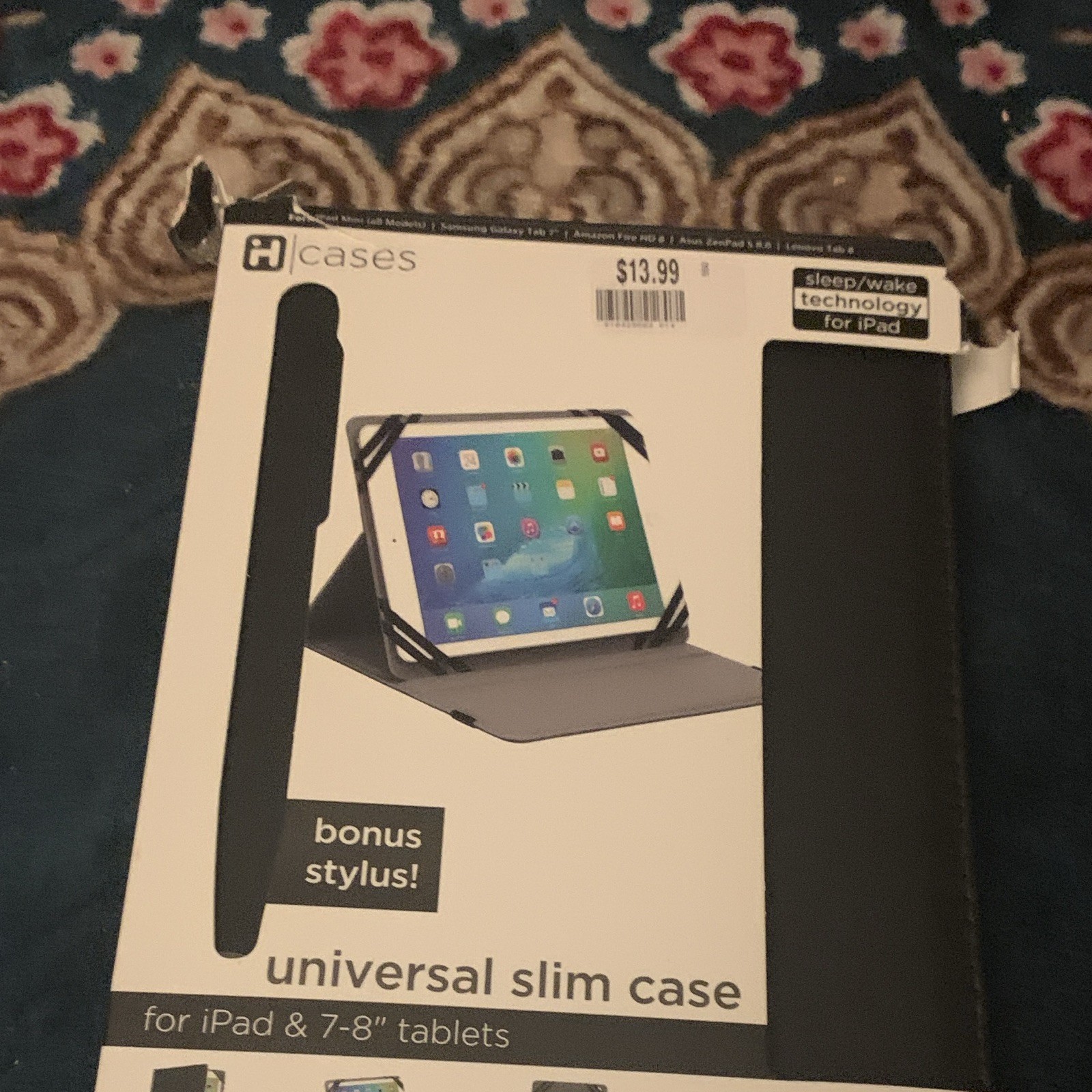 iHome Universal Slim Case Black Synthetic Leather 7-8 in Sleep/Wake Stand