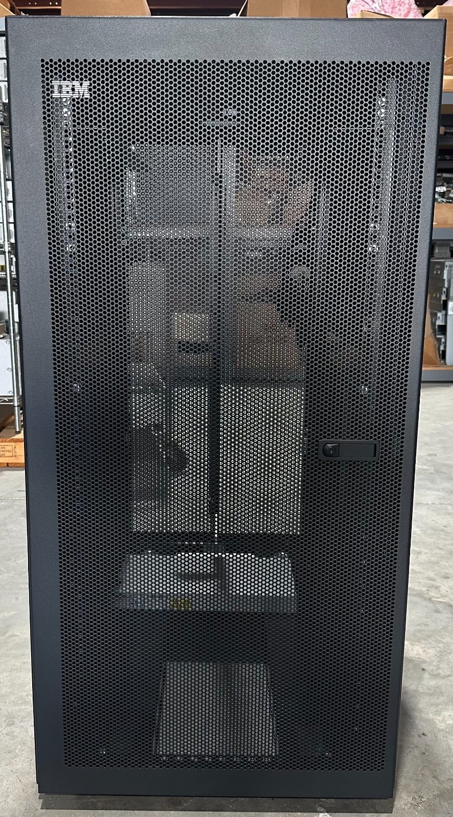 IBM 7014-S25 Rack (25 EIA units)