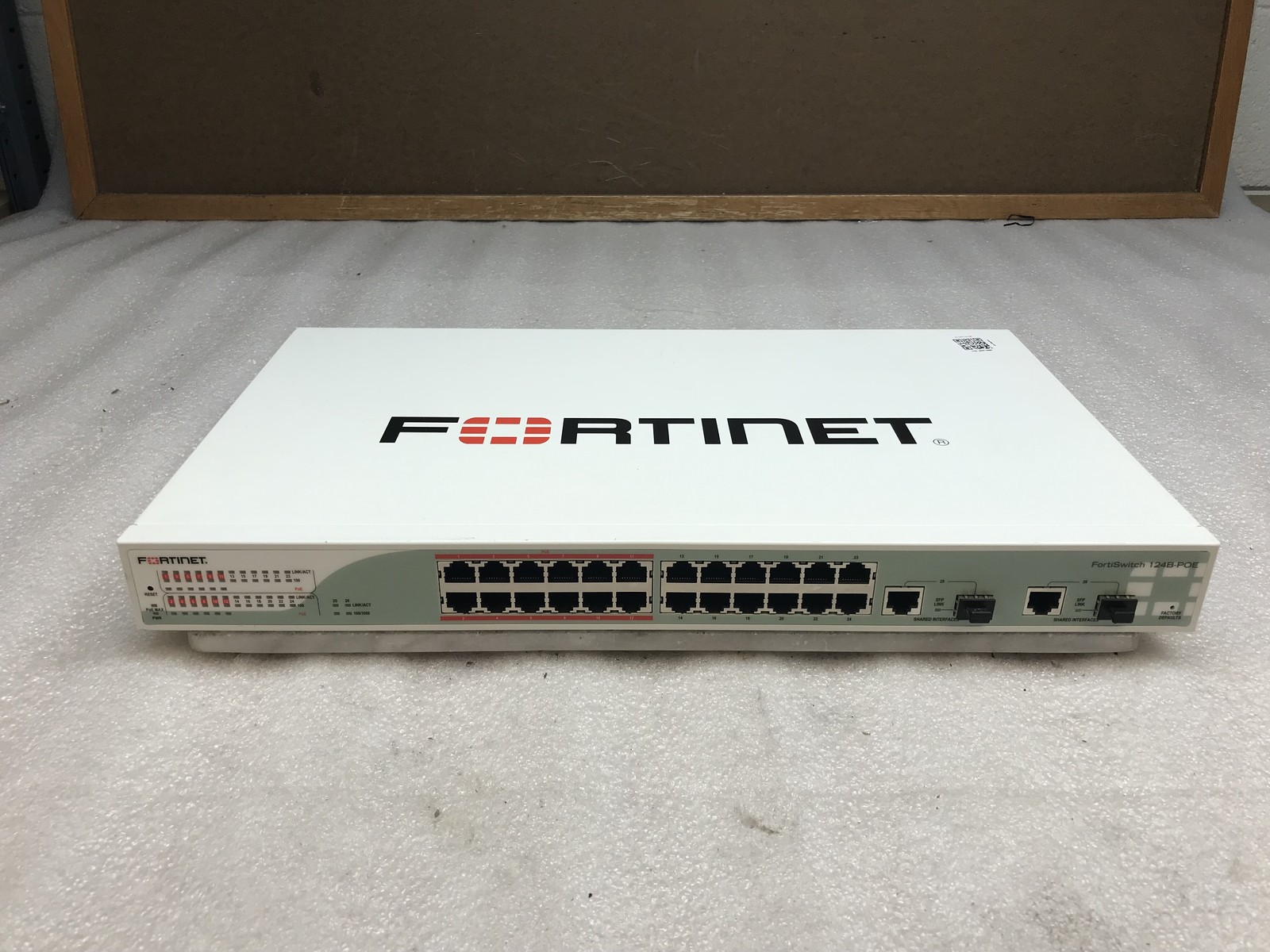 FORTINET FortiSwitch 124B-POE 24-Port Gigabit POE Ethernet Network Switch