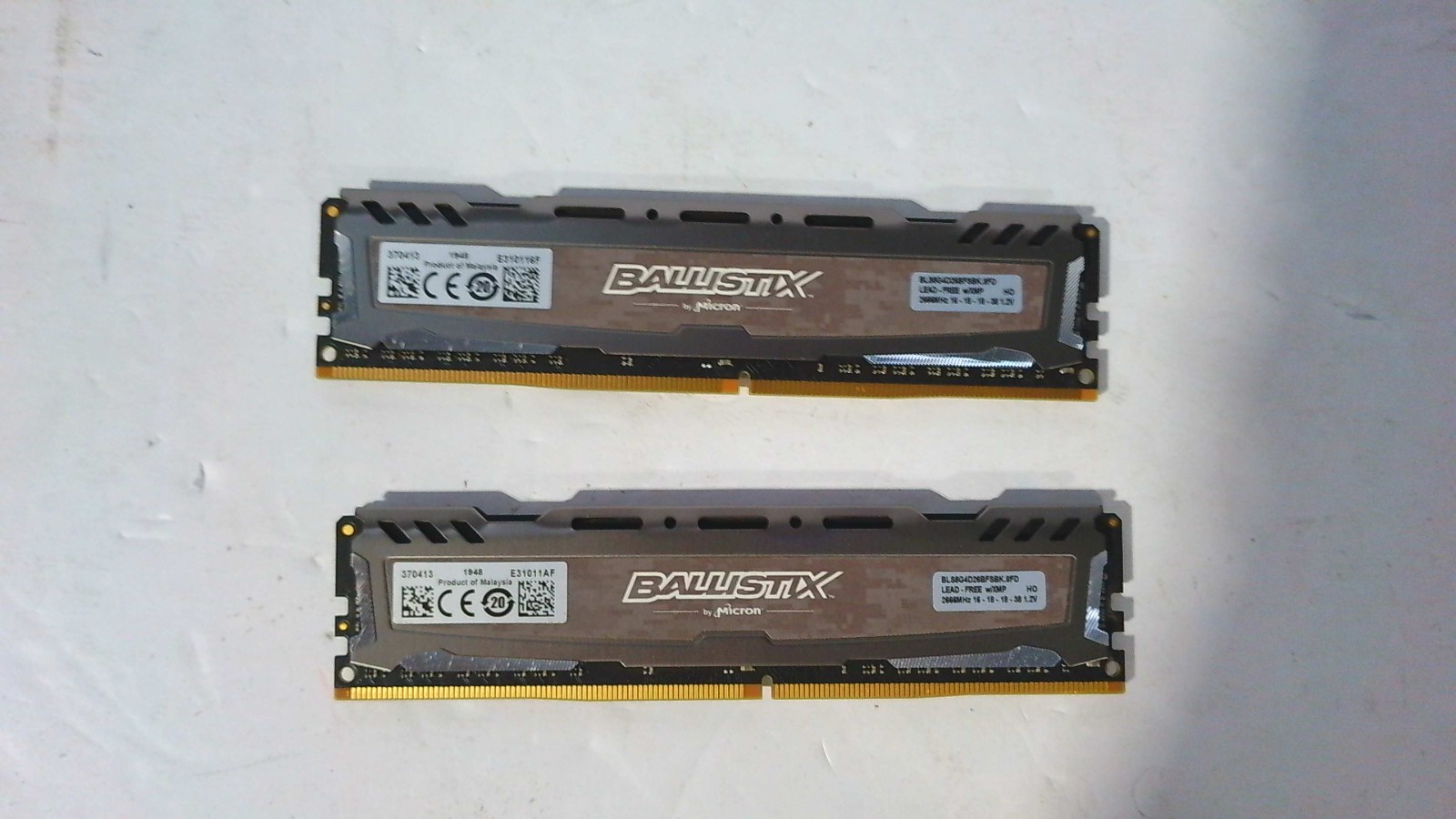 Crucial Ballistix Sport LT grau 16 GB (2x8GB) BLS8G4D26BFSBK DDR4-2666 (#16347)