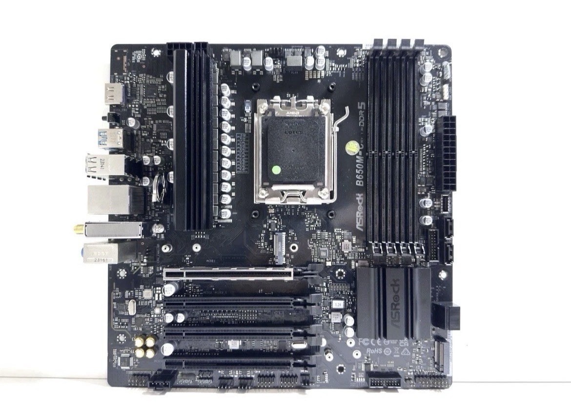 ASRock B650M-C DDR5 micro ATX Motherboard AMD Socket AM5 HDMI WIFI Tested