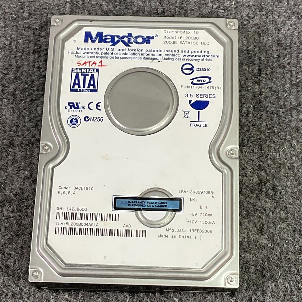 Maxtor DiamondMax 10 6L200M0 200GB SATA Hard Drive HDD