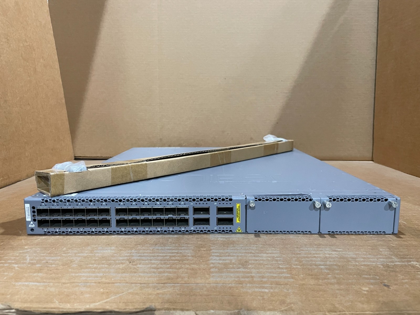 Juniper EX4600-40F-AFO 24-Port SFP+ Network Switch w/ Rack kit and Dual Power