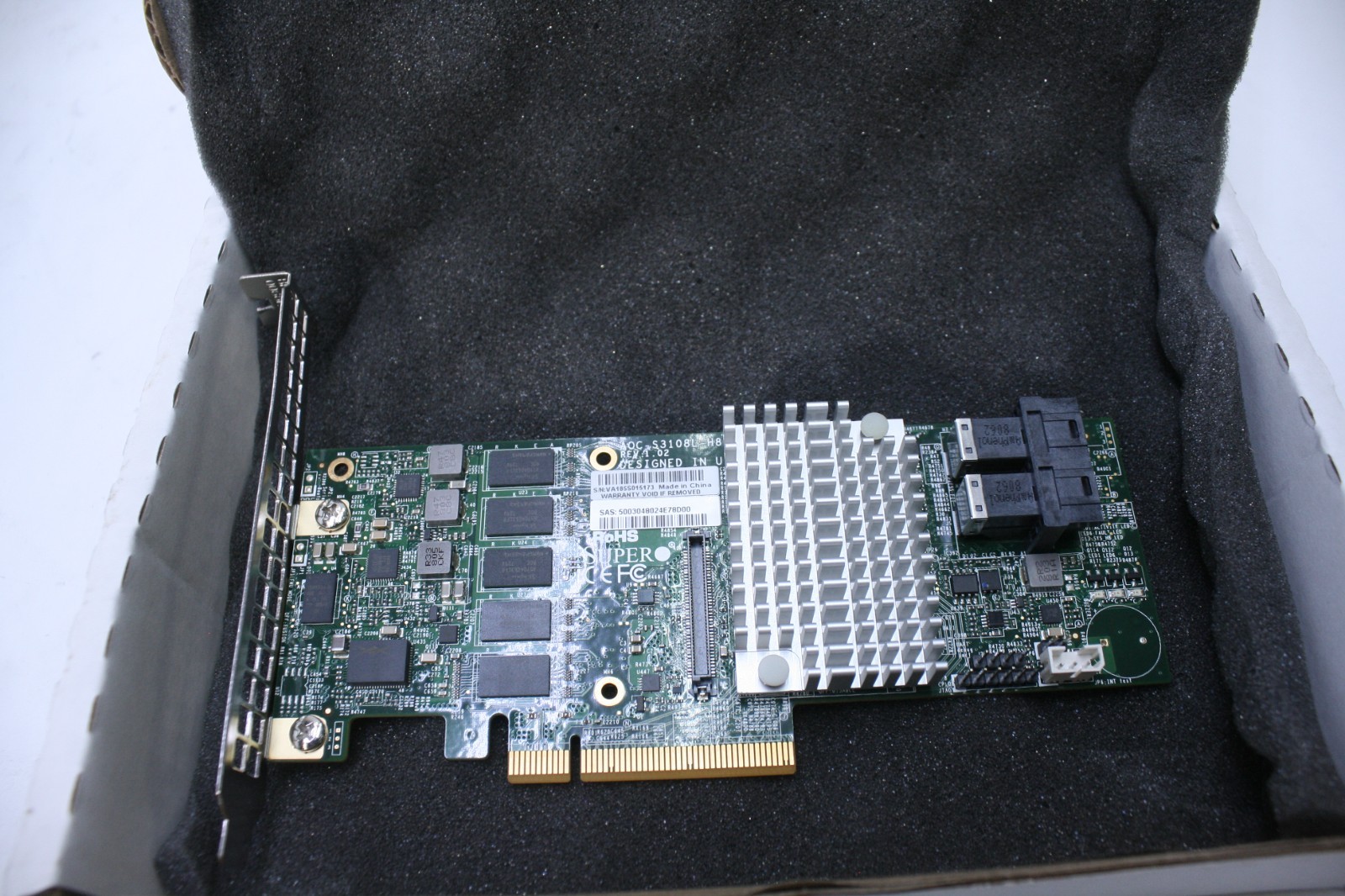 Supermicro AOC-S3108L-H8IR 8 Port PCIe RAID 16x Bay    T7-B2