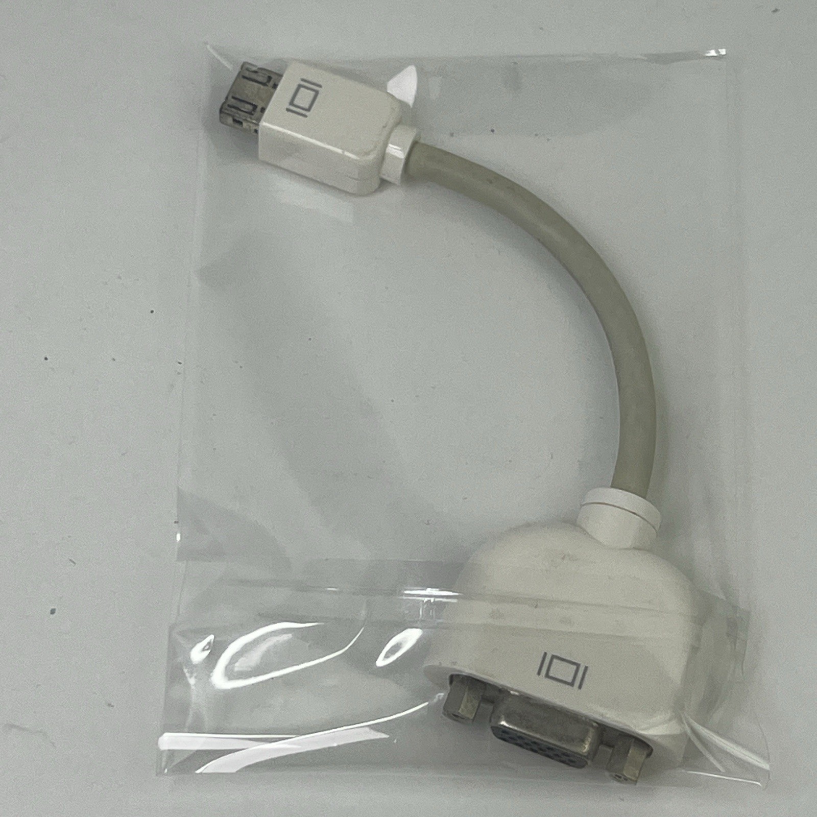 Apple OEM Video Adapter (Mini-DVI) to VGA - White (M9320G/A)