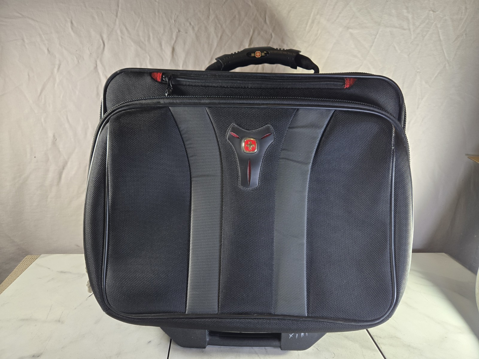 Wenger SwissGear Granada 17" Wheeled Laptop Briefcase Rolling Bag Trolley Black