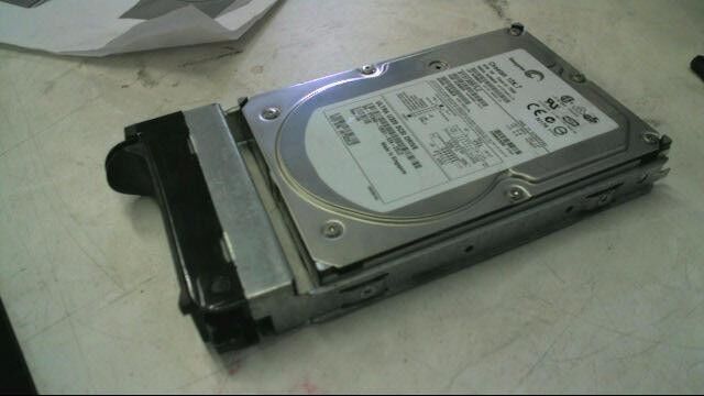 Dell 73GB SCSI 3.5 HDD 10K Drive w/ Caddy 09T597 9T597 For PowerEdge 1650 1750