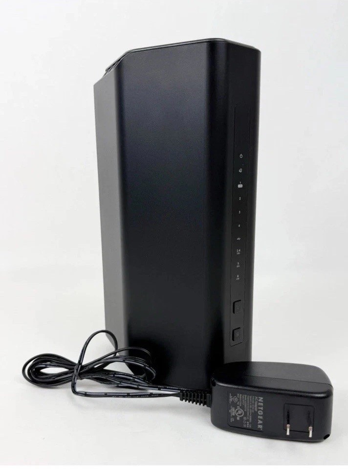✅ NETGEAR Nighthawk BE12000 Tri-Band Wi-Fi 7 Router RS500-100NAS